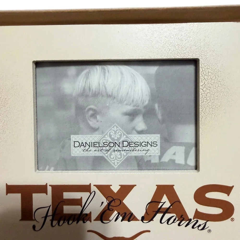 Danielson Designs University of Texas Hook Em Horns Wood Picture Frame STEX1001